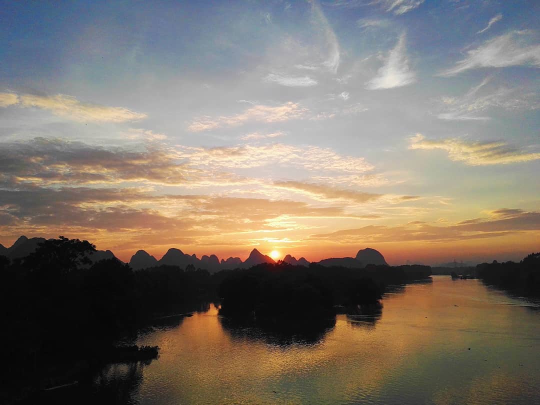 Sunset behind mountains